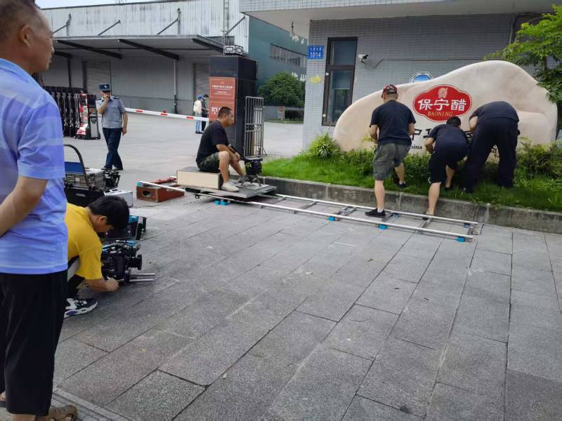 望花区广告片拍摄公司核心优势：全流程服务，让品牌广告片省心更出彩